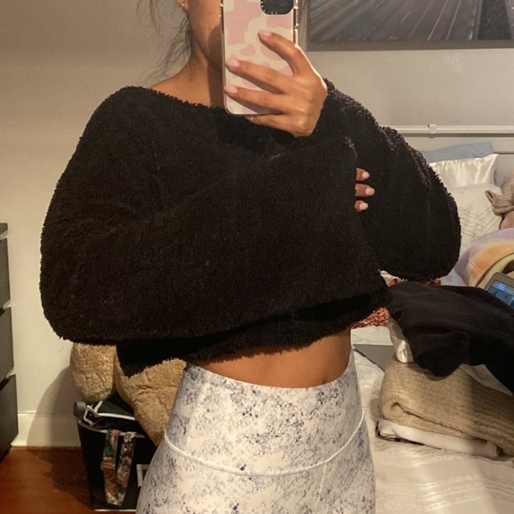 Black cropped Sherpa teddy top XS-S - Picture 3 of 3